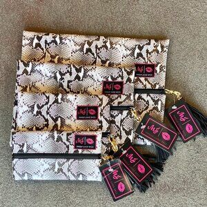 Makeup Junkie Black & White Viper - Large